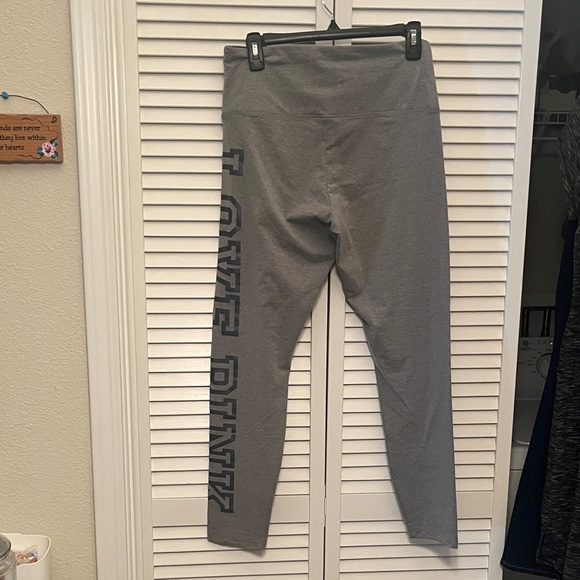 PINK Victoria's Secret Gray Leggings with Bold Navy Text - Picture 3 of 4